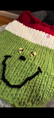 7/26/2026 (1pm) SUNDAY Learn to Make a Cozy Blanket Workshop (Standard or Grinch option)