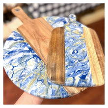 SOLD OUT 06/04/2023 Resin and Paint Pouring Trays/Cutting Boards and Shapes Workshop 2pm