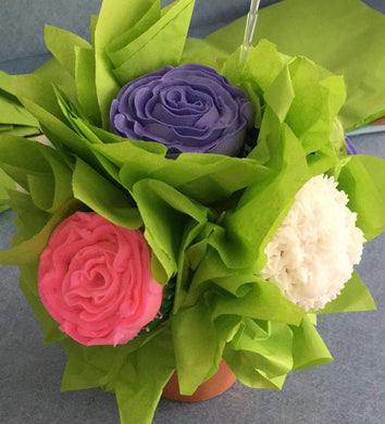 05/08/2024 April Showers Bring May Flowers Cupcake Bouquet Class 6:30pm