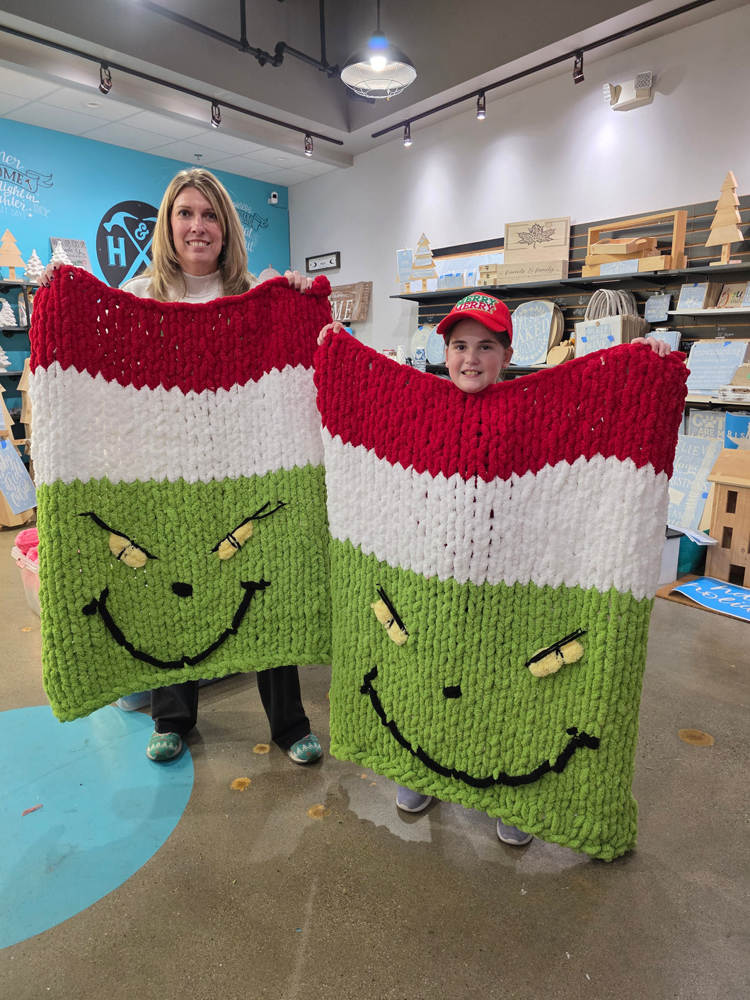 11/7/2026 (3:30pm) SATURDAY GRINCH IS BACK! Learn to Make a Cozy Blanket Workshop